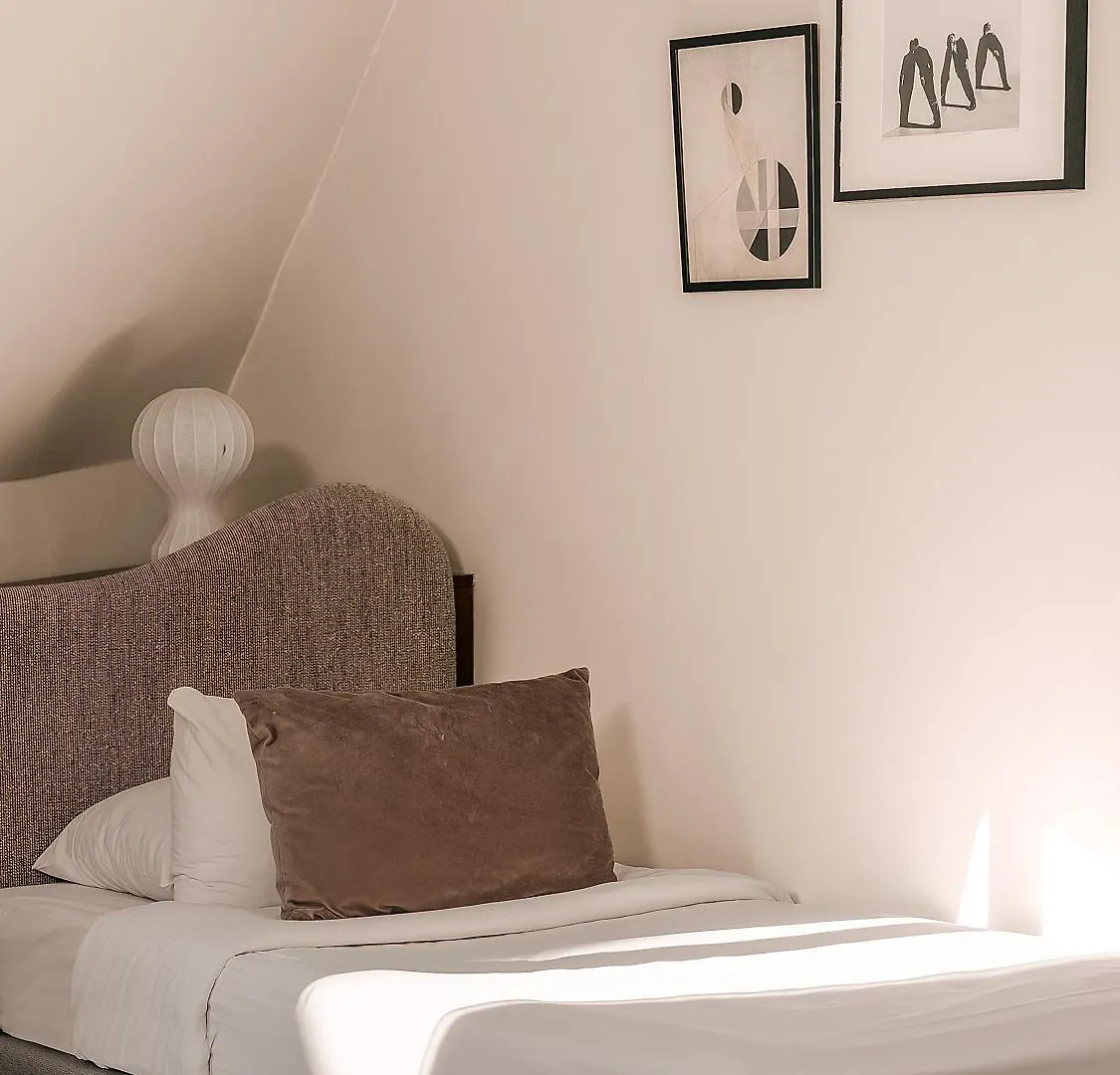 Belloy Saint Germain 4* Paris