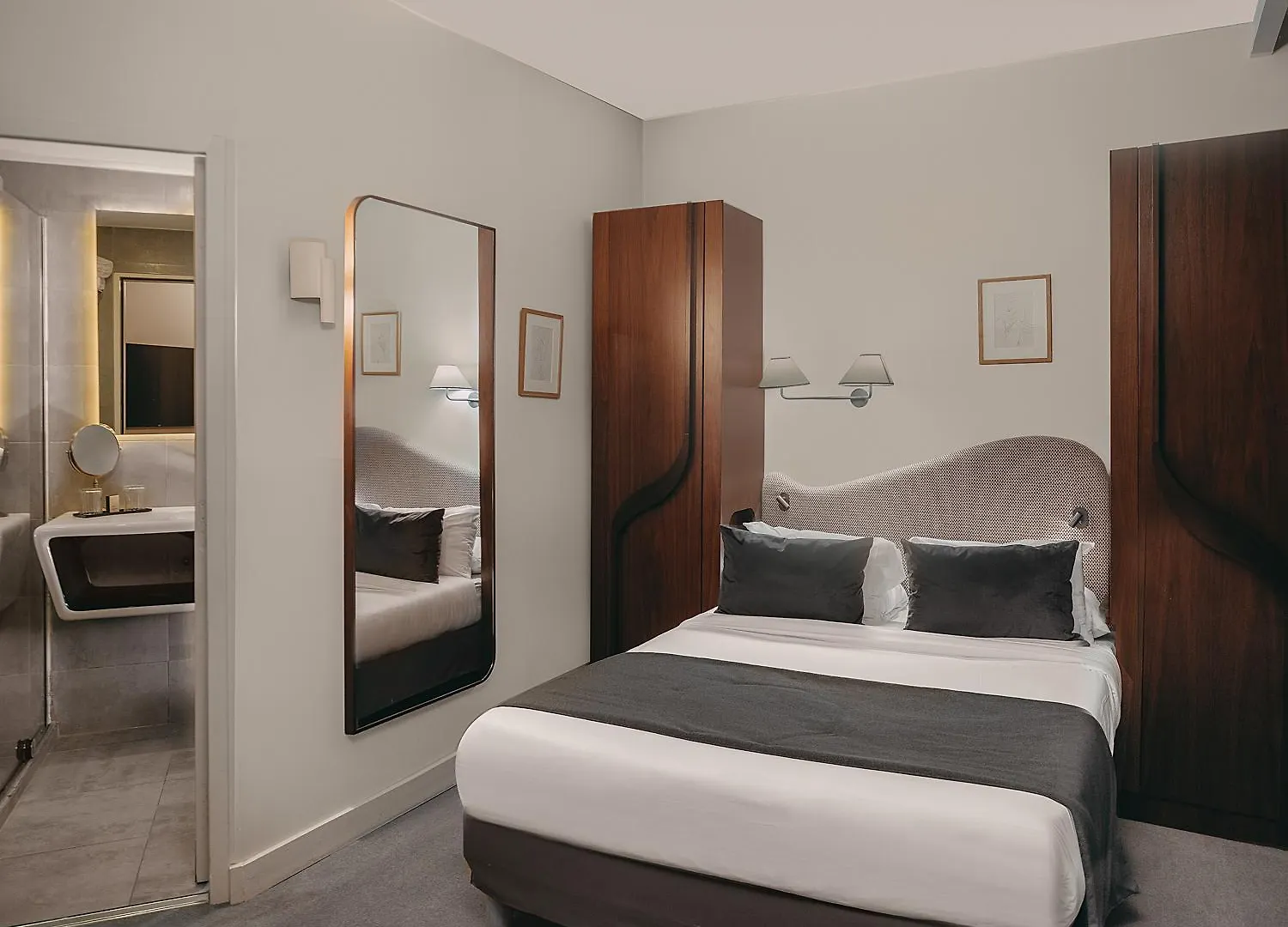 Belloy Saint Germain Hotell 4*